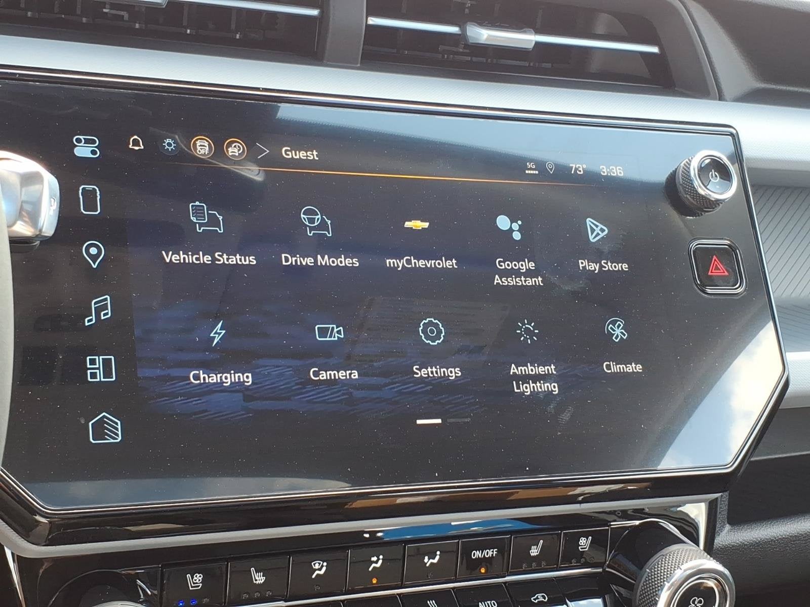 2027 Chevrolet Bolt RS - Photo 22
