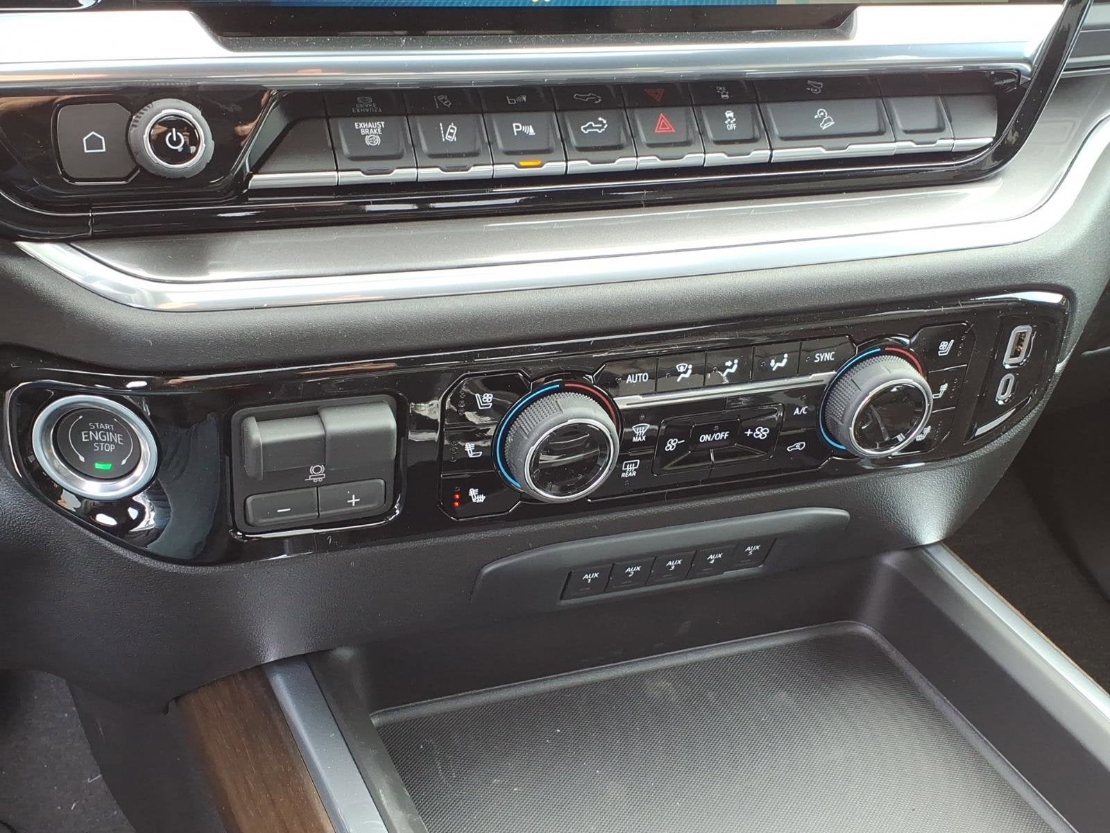 2026 Chevrolet Silverado 3500 HD High Country