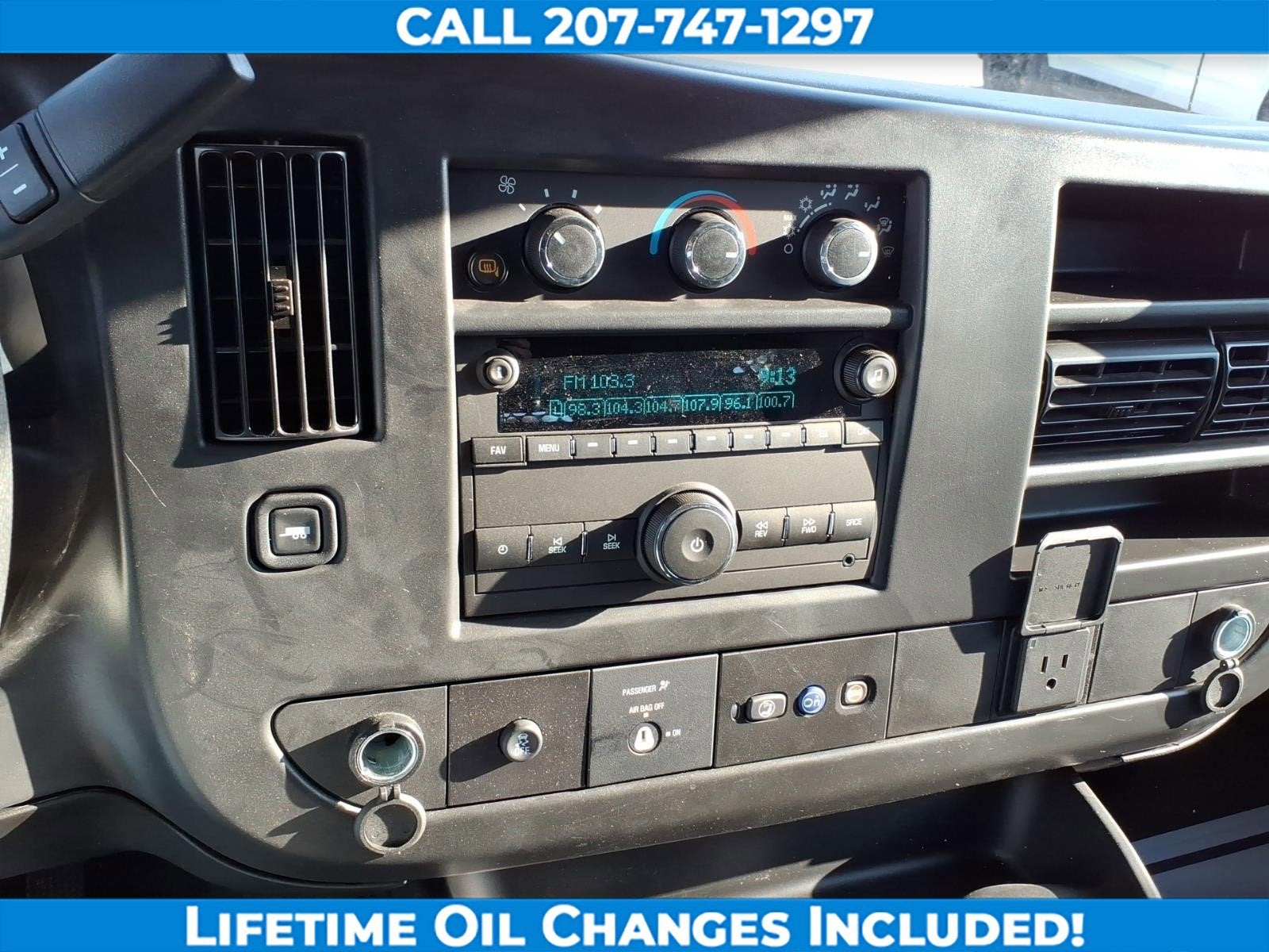 2025 Chevrolet Express Cargo WT