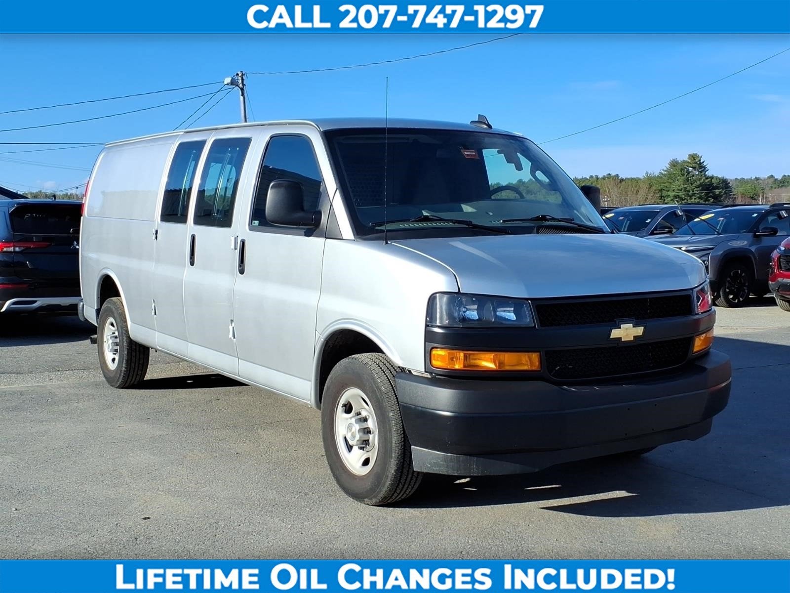 2025 Chevrolet Express Cargo WT