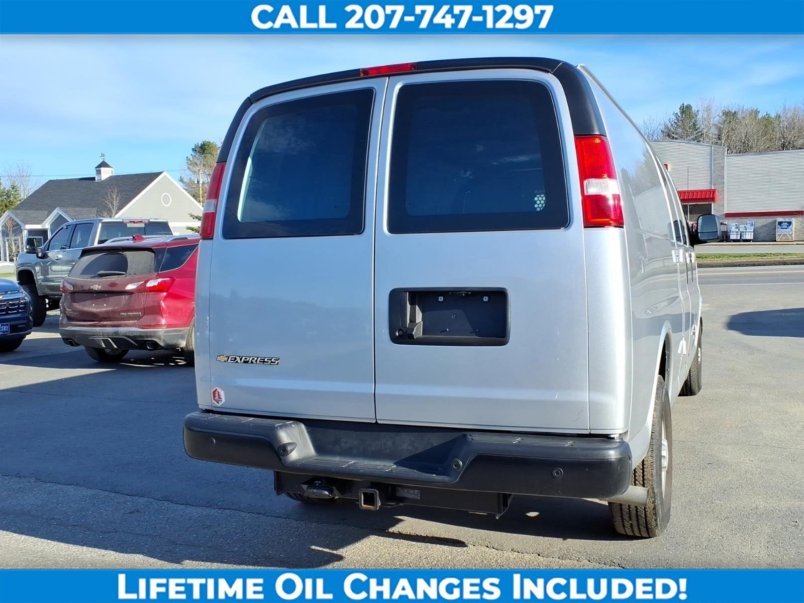 2025 Chevrolet Express Cargo WT