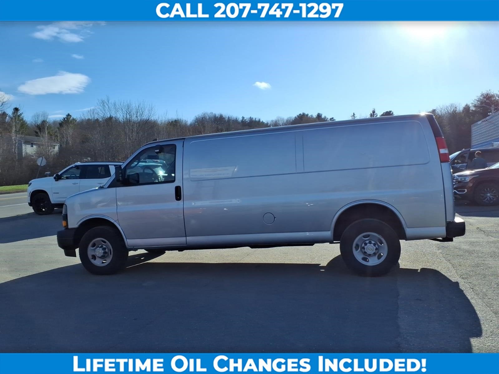 2025 Chevrolet Express Cargo WT