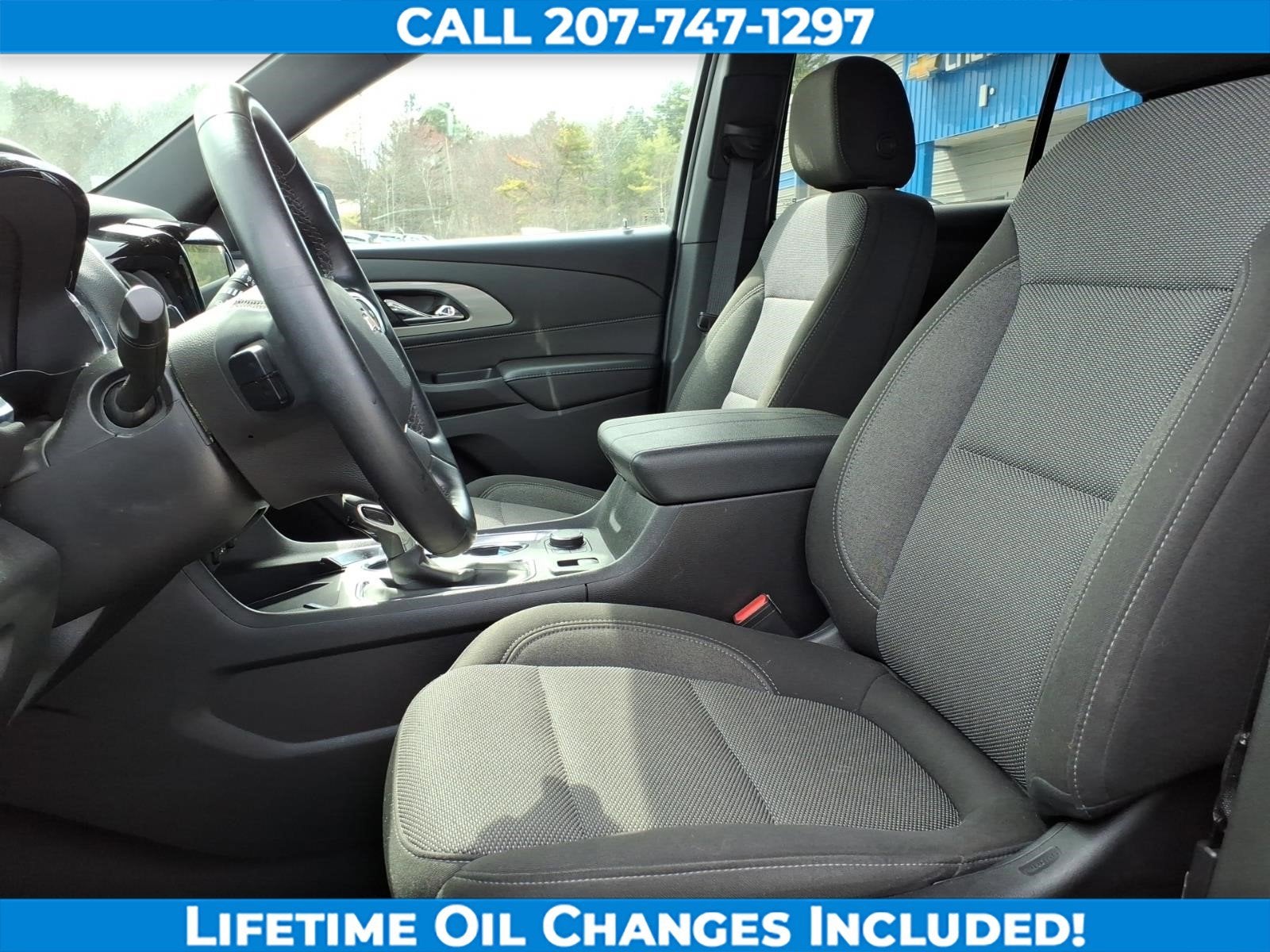 2023 Chevrolet Traverse LT Cloth
