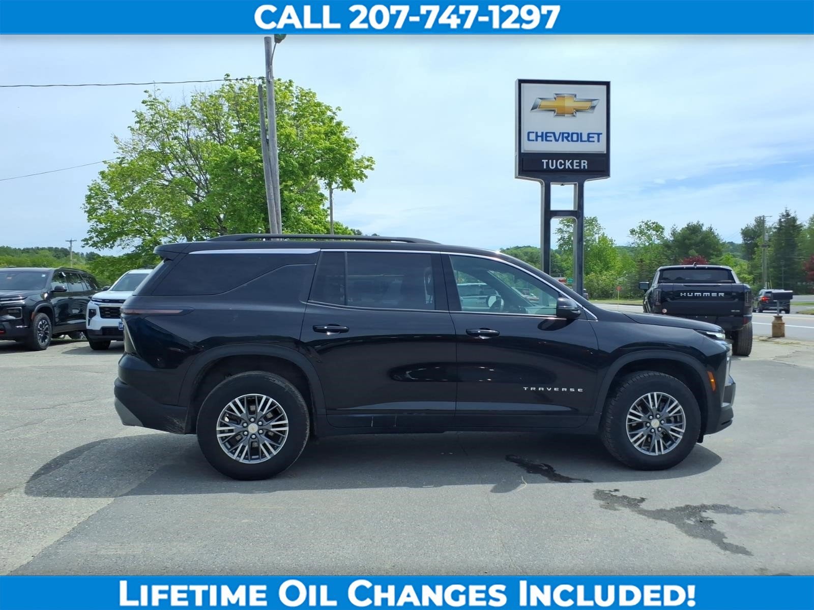 2025 Chevrolet Traverse LT