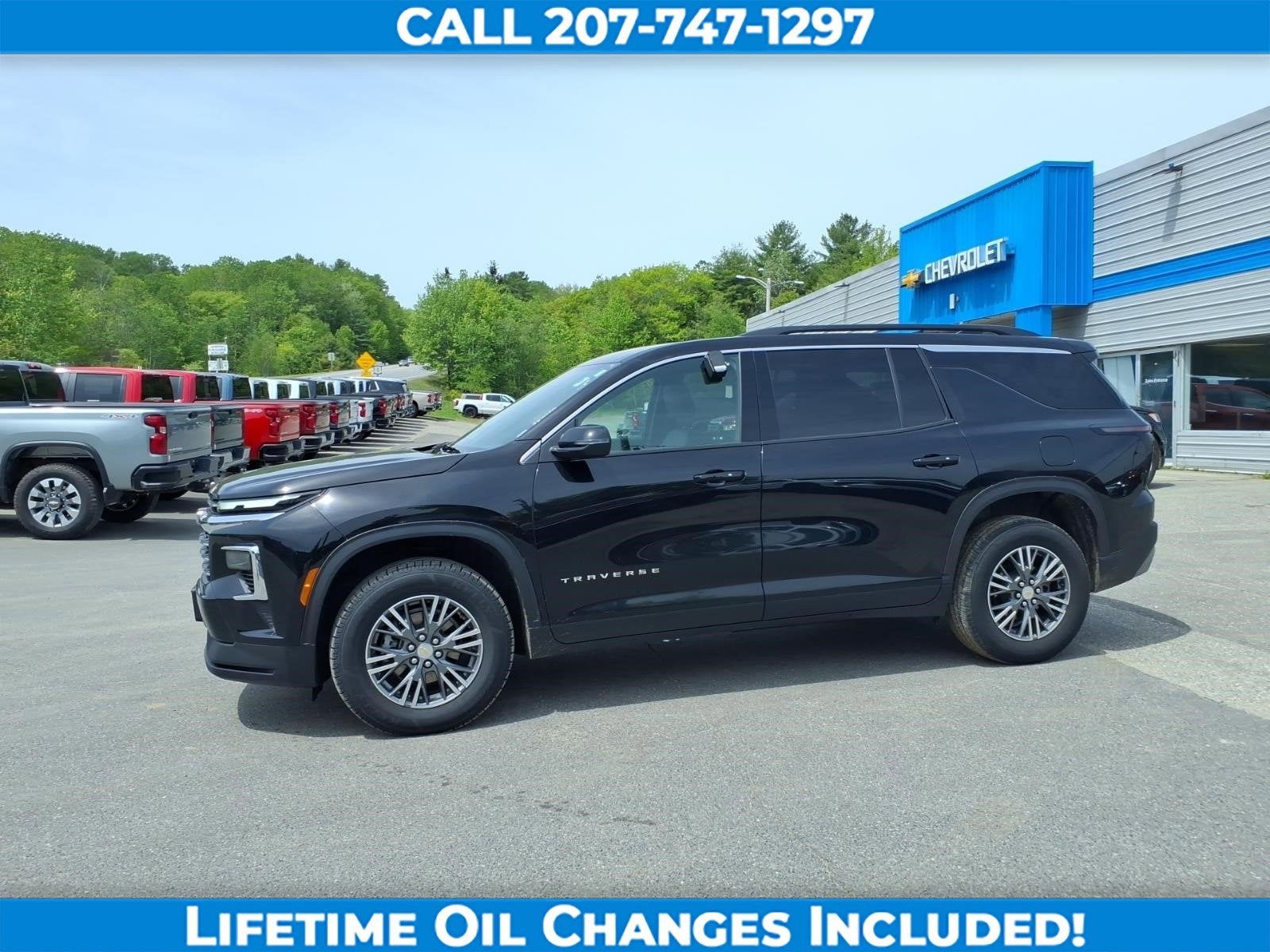 2025 Chevrolet Traverse LT
