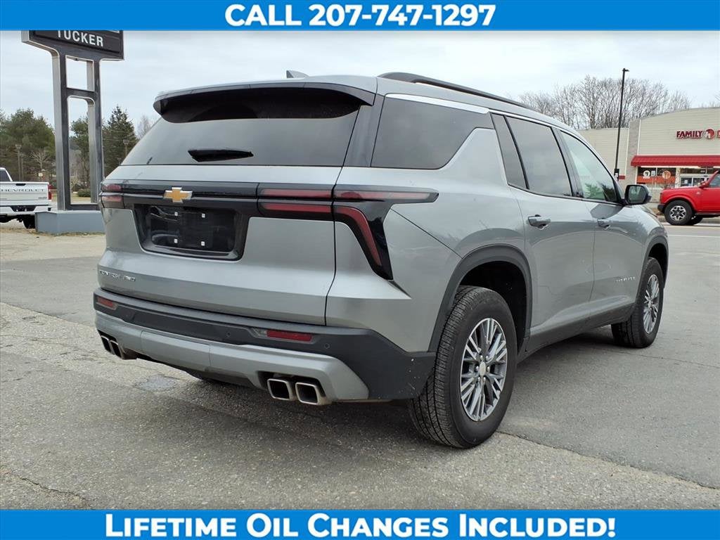 2025 Chevrolet Traverse LT