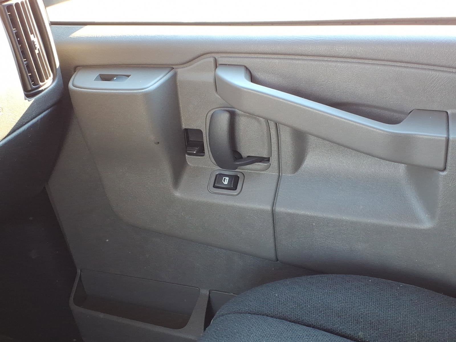 2024 GMC Savana Cargo 2500 Work Van
