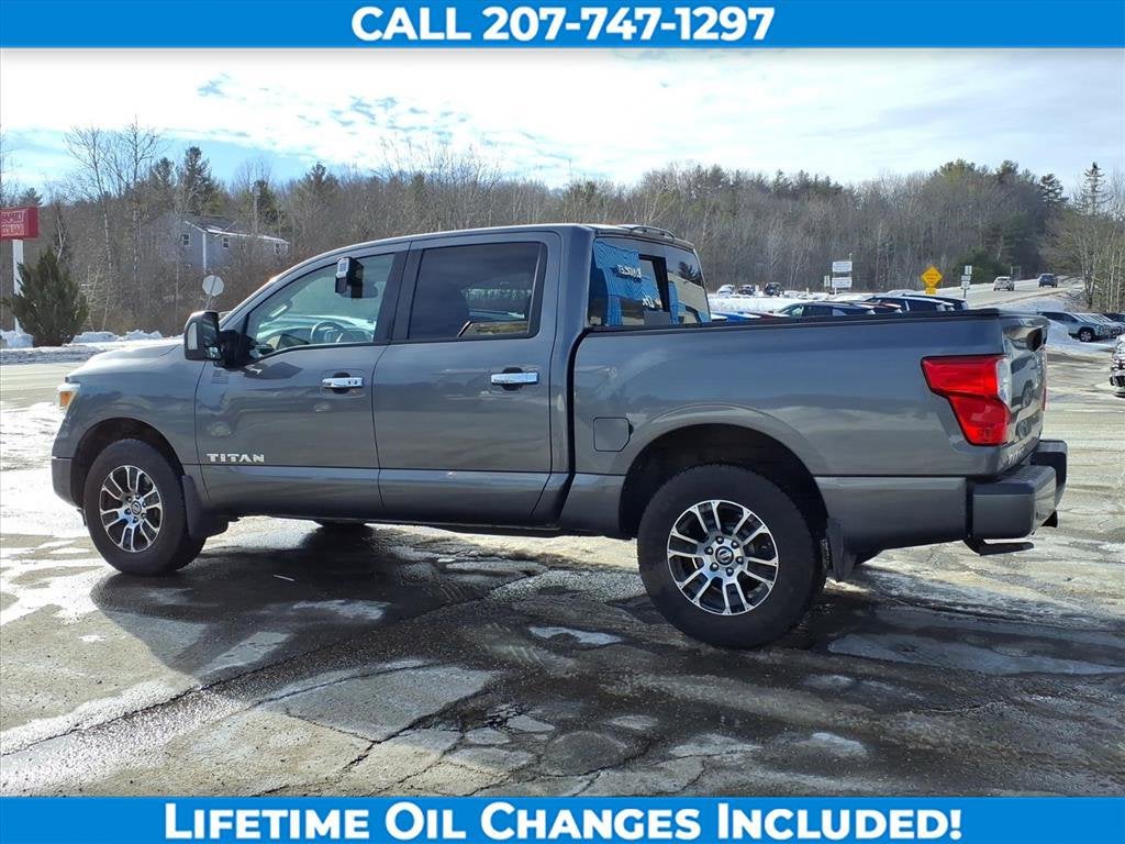 2021 Nissan Titan SV