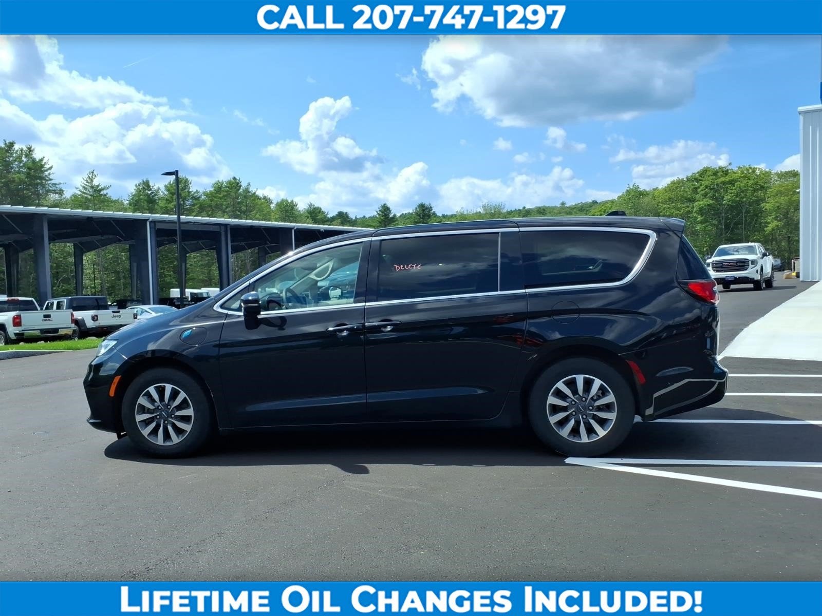 2024 Chrysler Pacifica Hybrid Select
