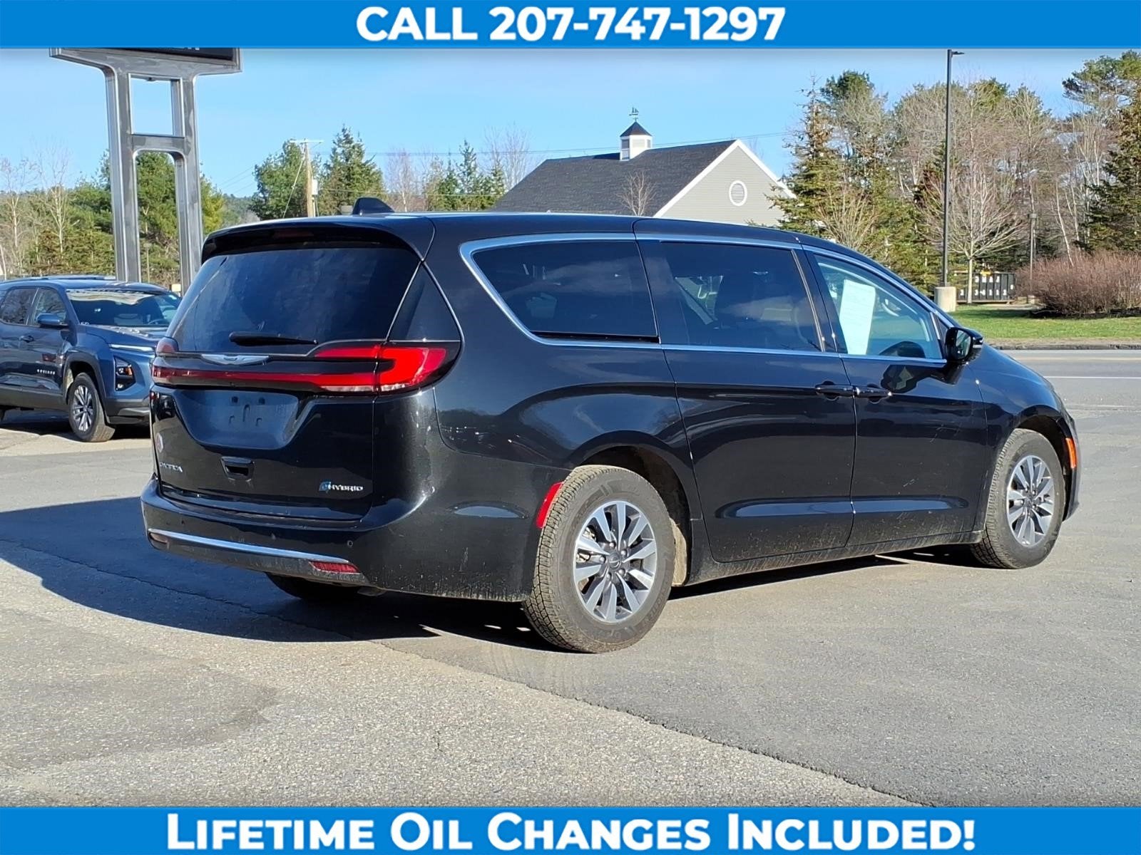 2024 Chrysler Pacifica Hybrid Select