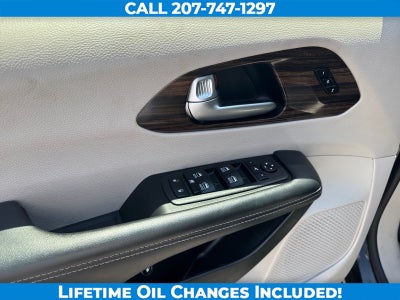 2023 Chrysler Pacifica Hybrid Limited