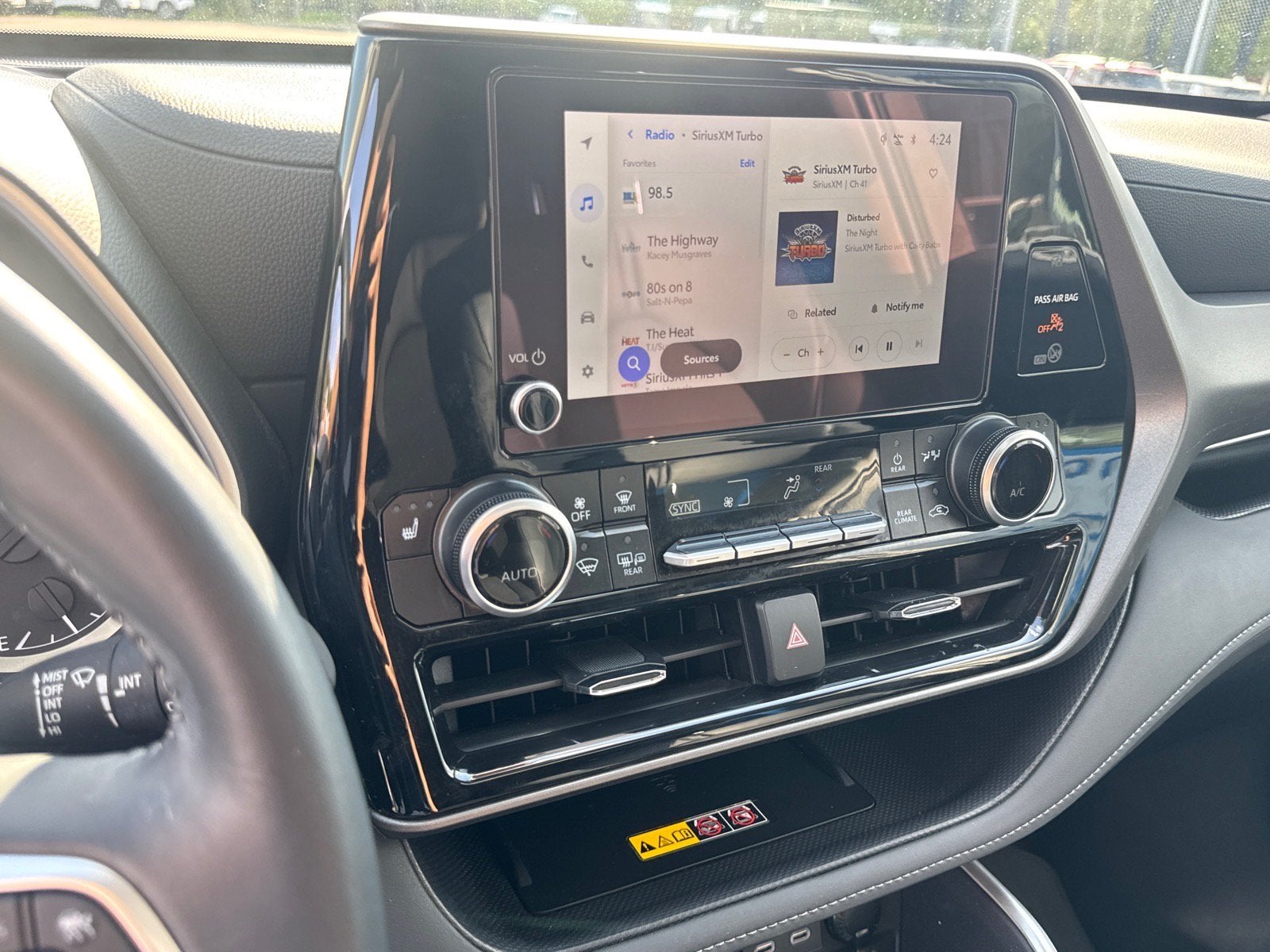 2026 Toyota Highlander XLE